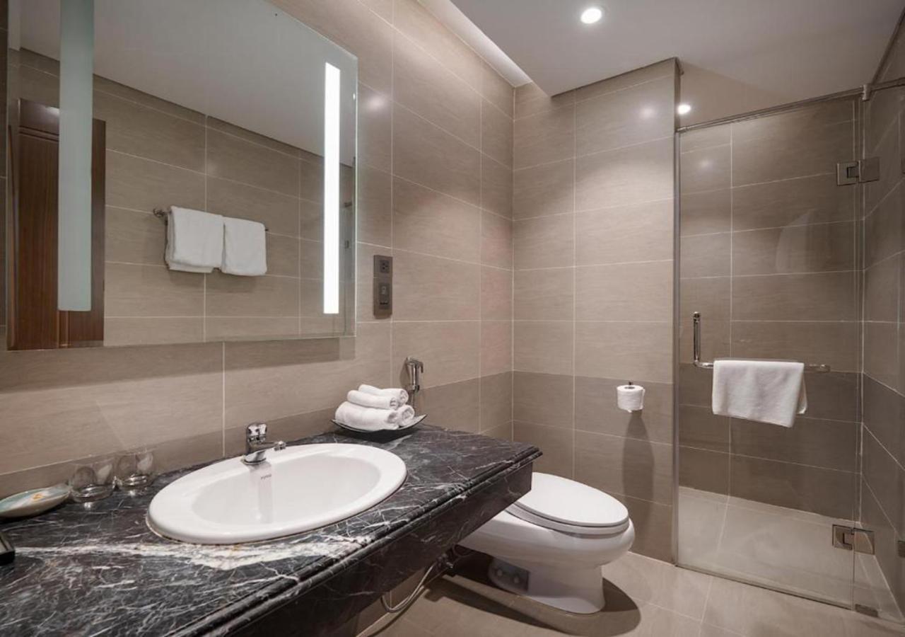 Sunrise Luxury Apartment With Ocean View Da Nang Buitenkant foto