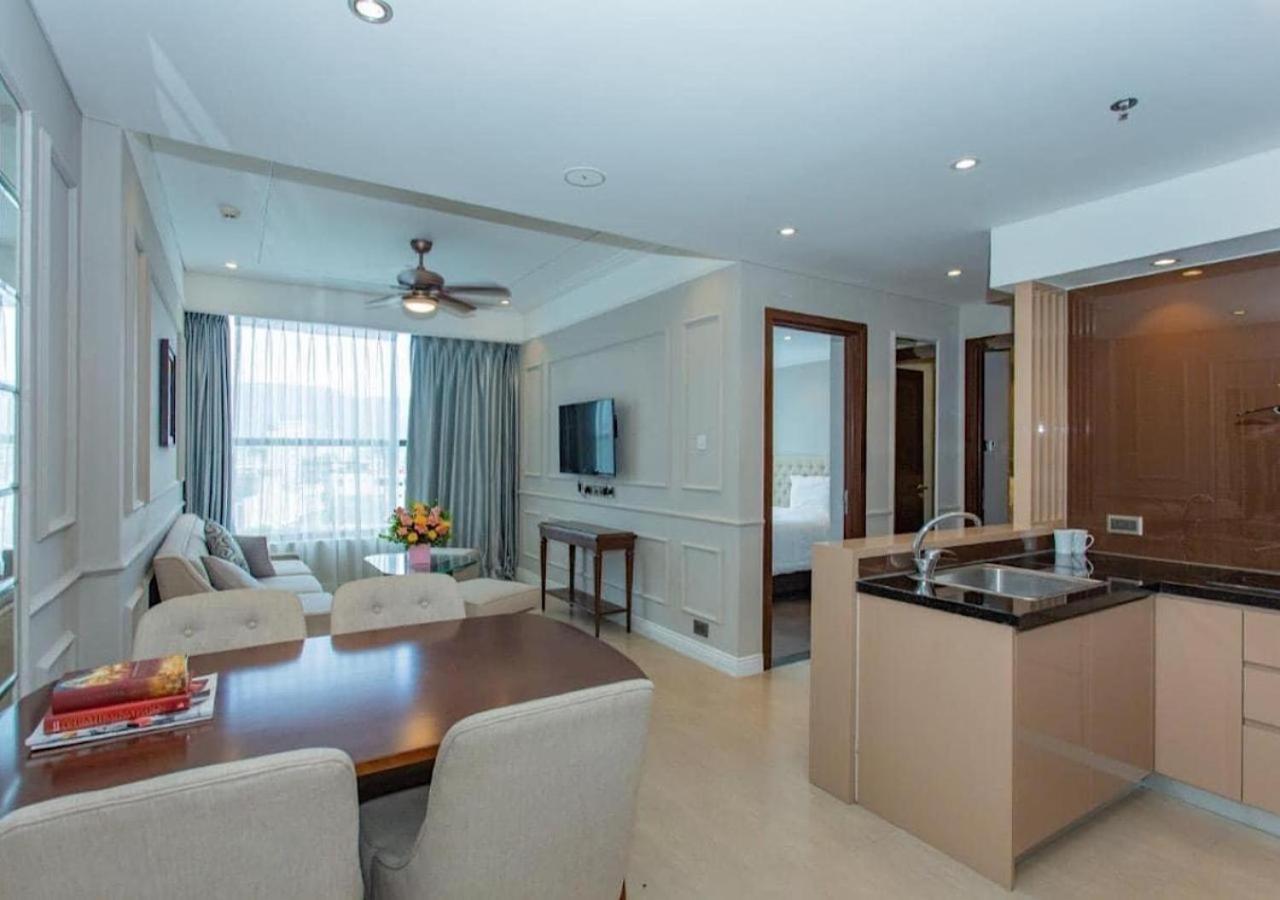 Sunrise Luxury Apartment With Ocean View Da Nang Buitenkant foto