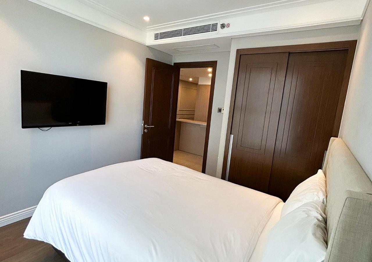 Sunrise Luxury Apartment With Ocean View Da Nang Buitenkant foto