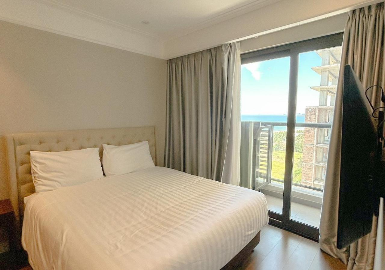 Sunrise Luxury Apartment With Ocean View Da Nang Buitenkant foto